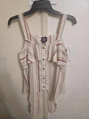 Evereve Cream Striped Button-Front Cold Shoulder Top